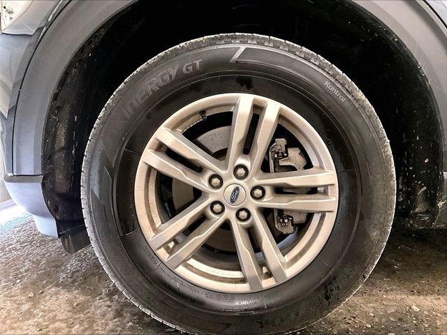 Certified 2023 Ford Explorer XLT w/ Equipment Group 202A AWD/4WD image 8