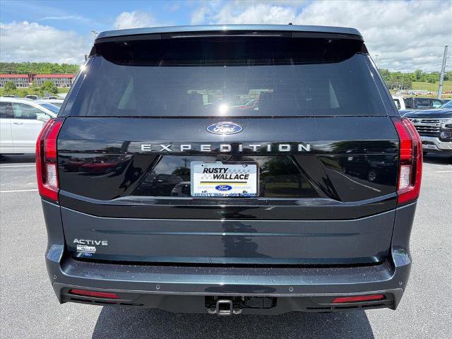 Certified 2025 Ford Expedition Active AWD/4WD image 6