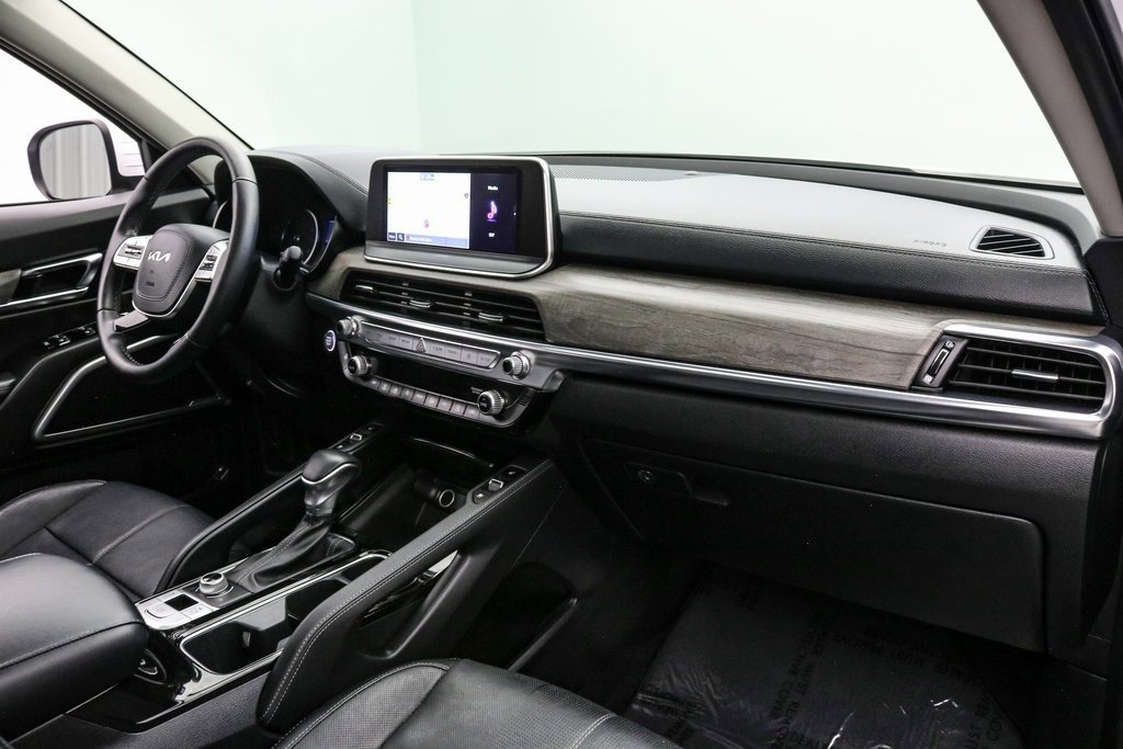 Used 2022 Kia Telluride EX w/ EX Premium Package image 26