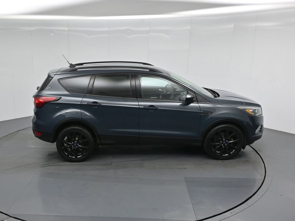 Certified 2019 Ford Escape SE AWD/4WD image 39