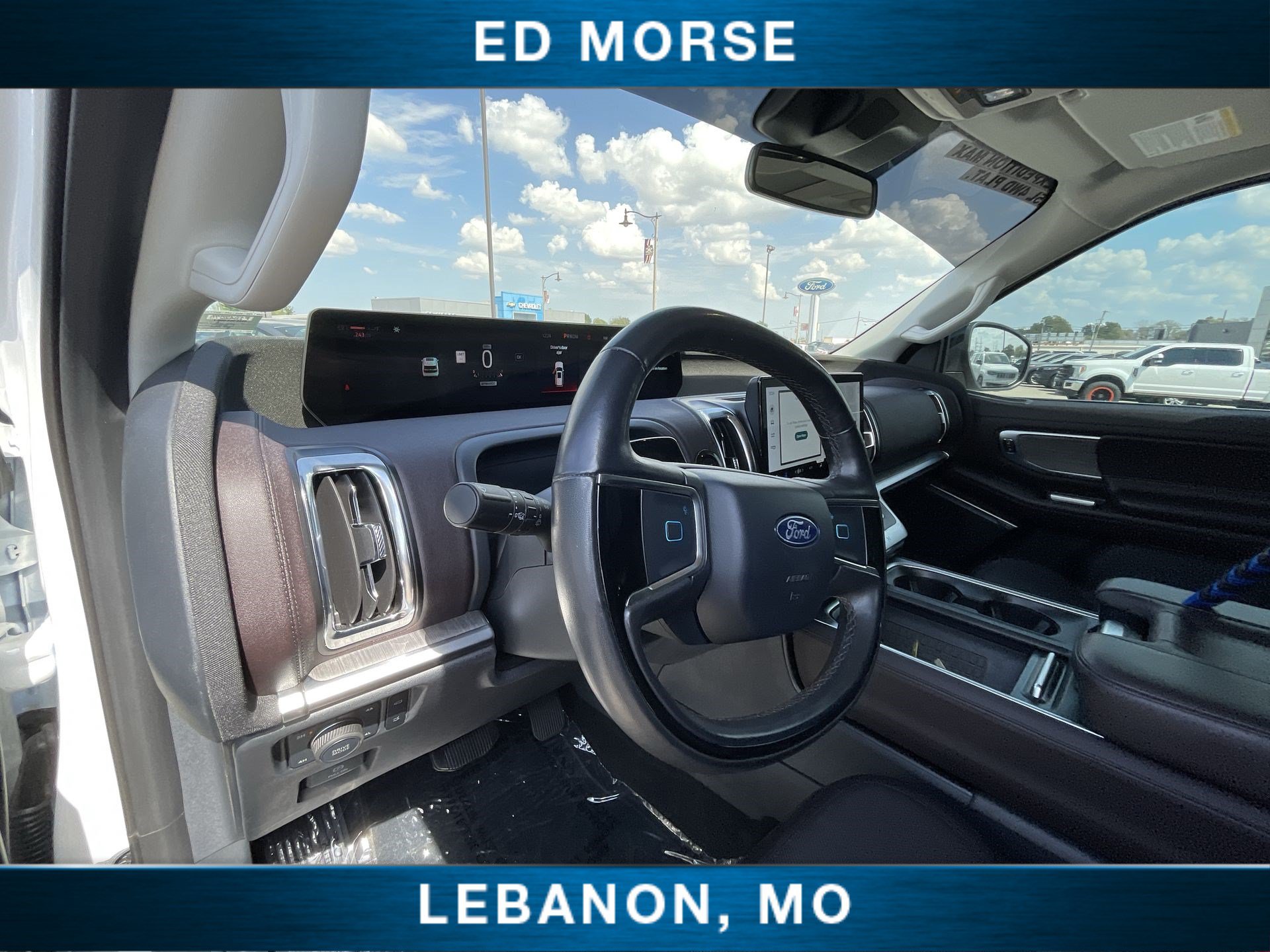 Certified 2025 Ford Expedition Max Platinum w/ Platinum Ultimate Package AWD/4WD image 10