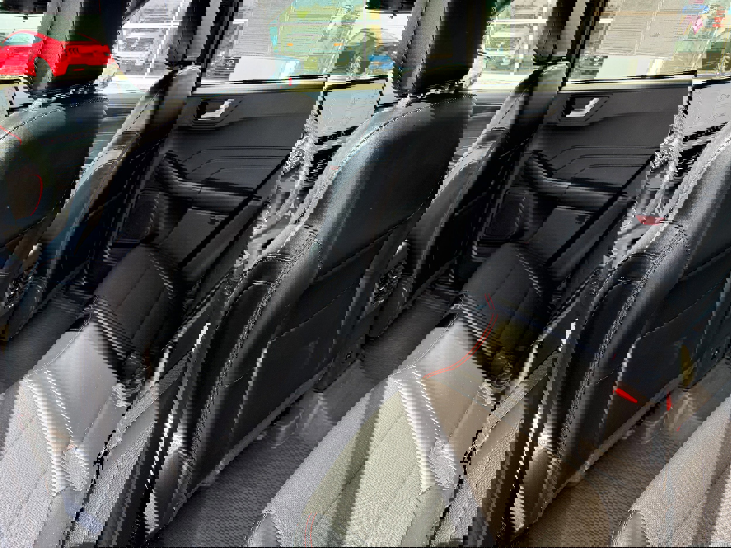 Certified 2024 Ford Escape ST-Line Select w/ Tech Pack #1 image 13