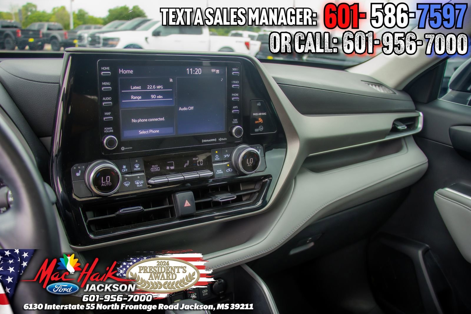 Used 2020 Toyota Highlander XLE FWD image 17