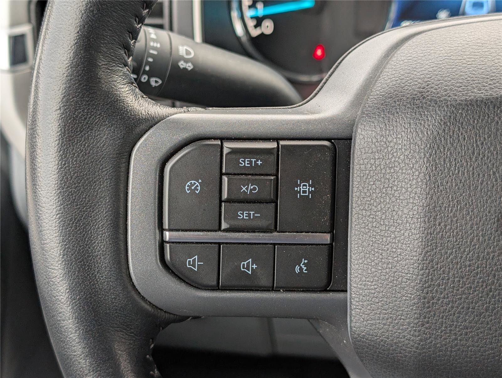 Certified 2022 Ford F150 XLT w/ Equipment Group 302A High image 20