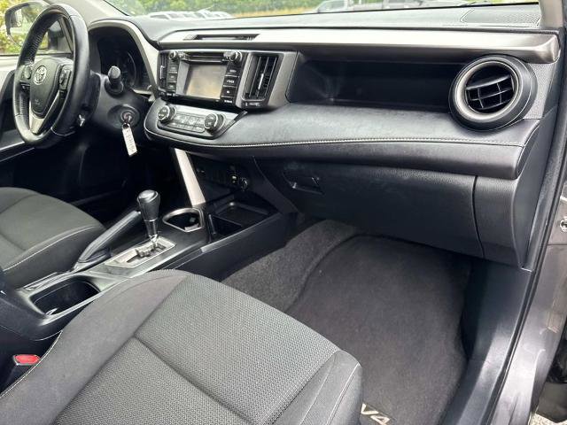 Used 2017 Toyota RAV4 XLE FWD image 12