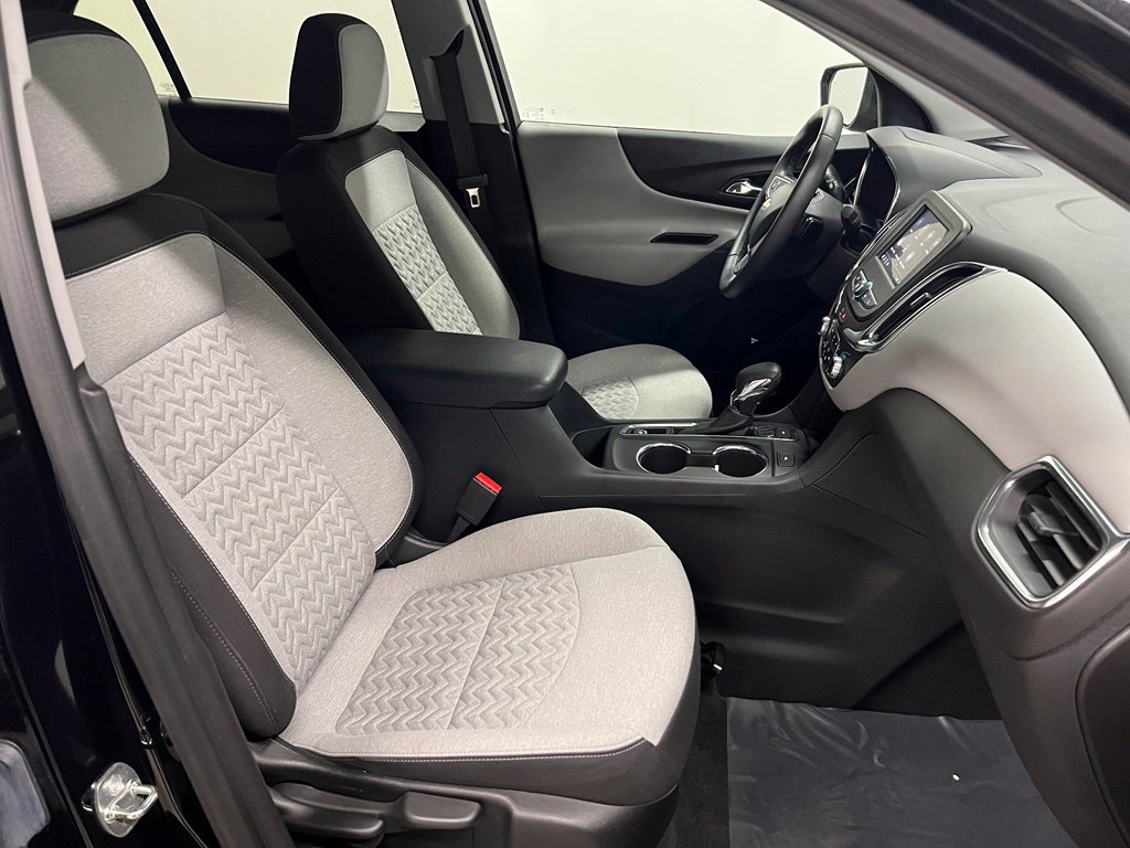 Used 2024 Chevrolet Equinox LT w/ LPO, Floor Liner Package AWD/4WD image 38
