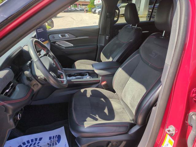 Certified 2025 Ford Explorer ST AWD/4WD image 9