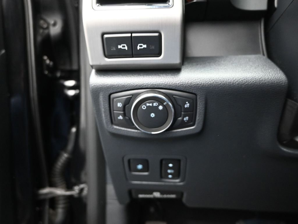 Certified 2022 Ford F250 Platinum w/ Tremor Off-Road Package image 39