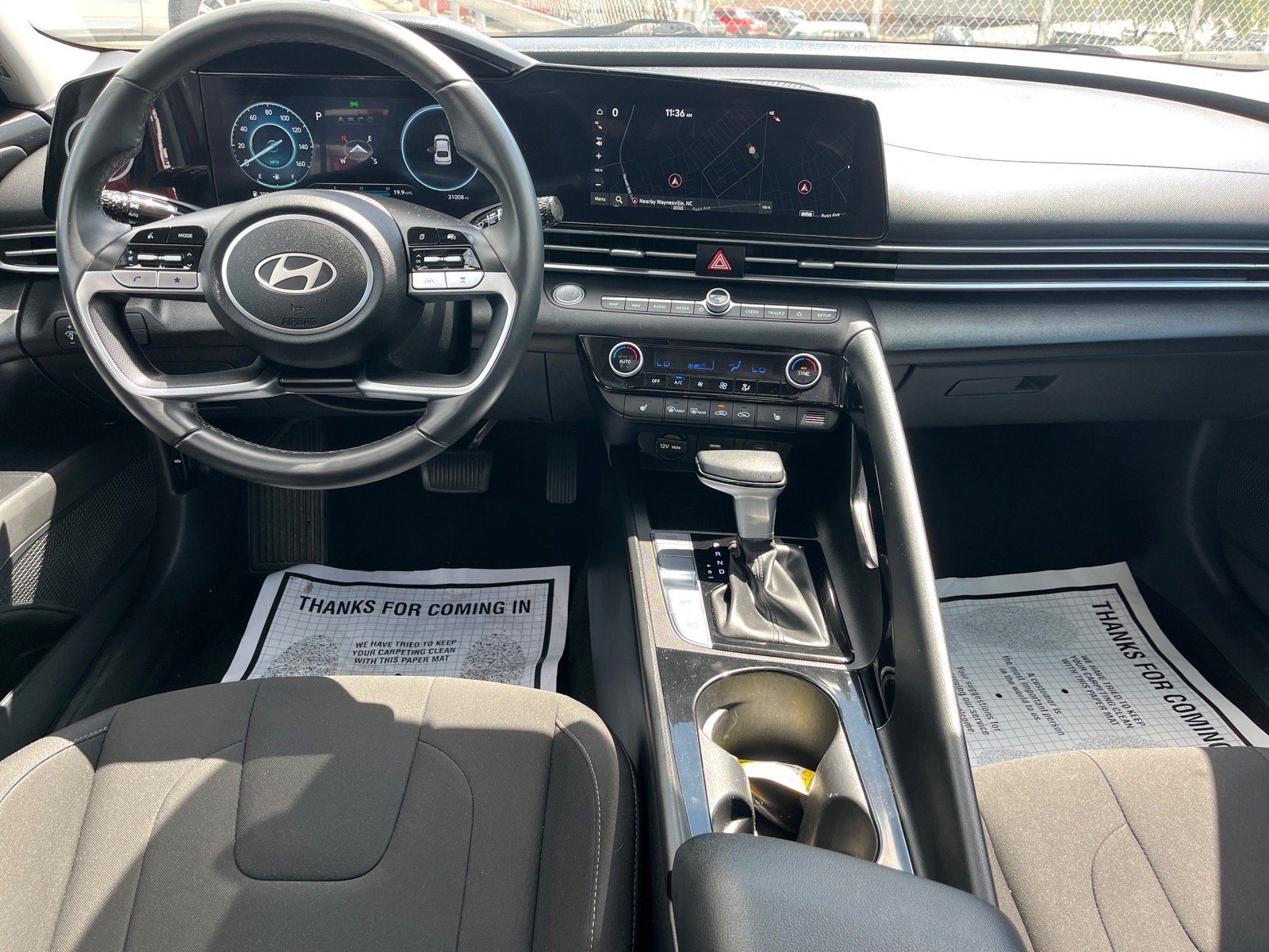 Used 2025 Hyundai Elantra SEL FWD image 6