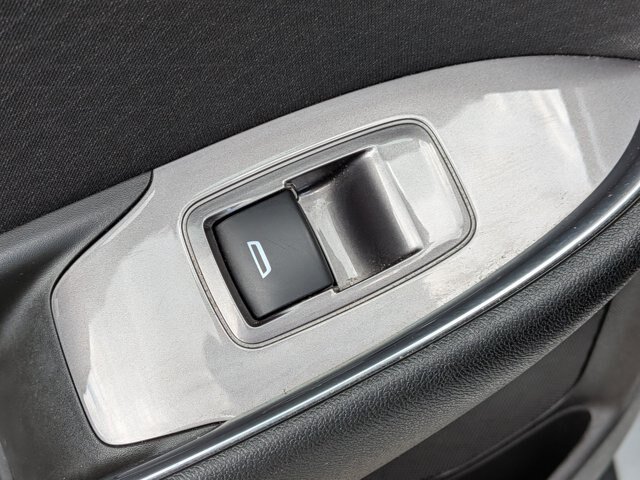 Used 2021 Chevrolet Malibu LT FWD image 30