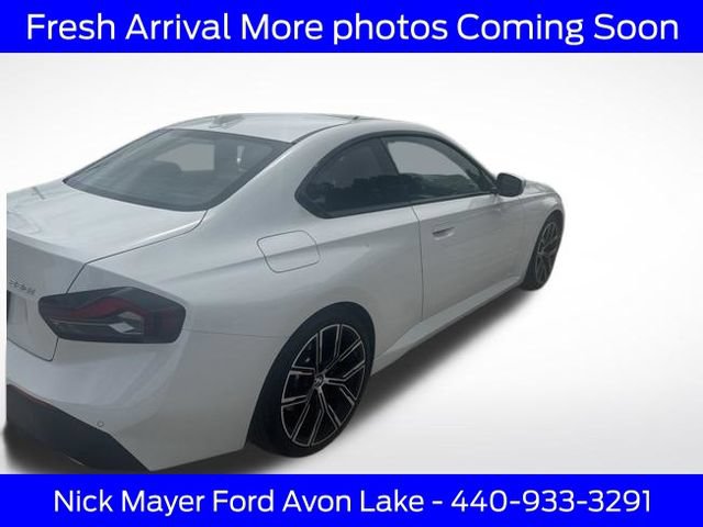Used 2023 BMW 230i Coupe w/ Premium Package RWD image 4
