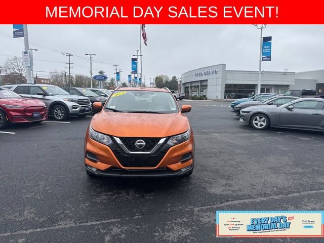 Used 2022 Nissan Rogue Sport SV AWD/4WD image 2