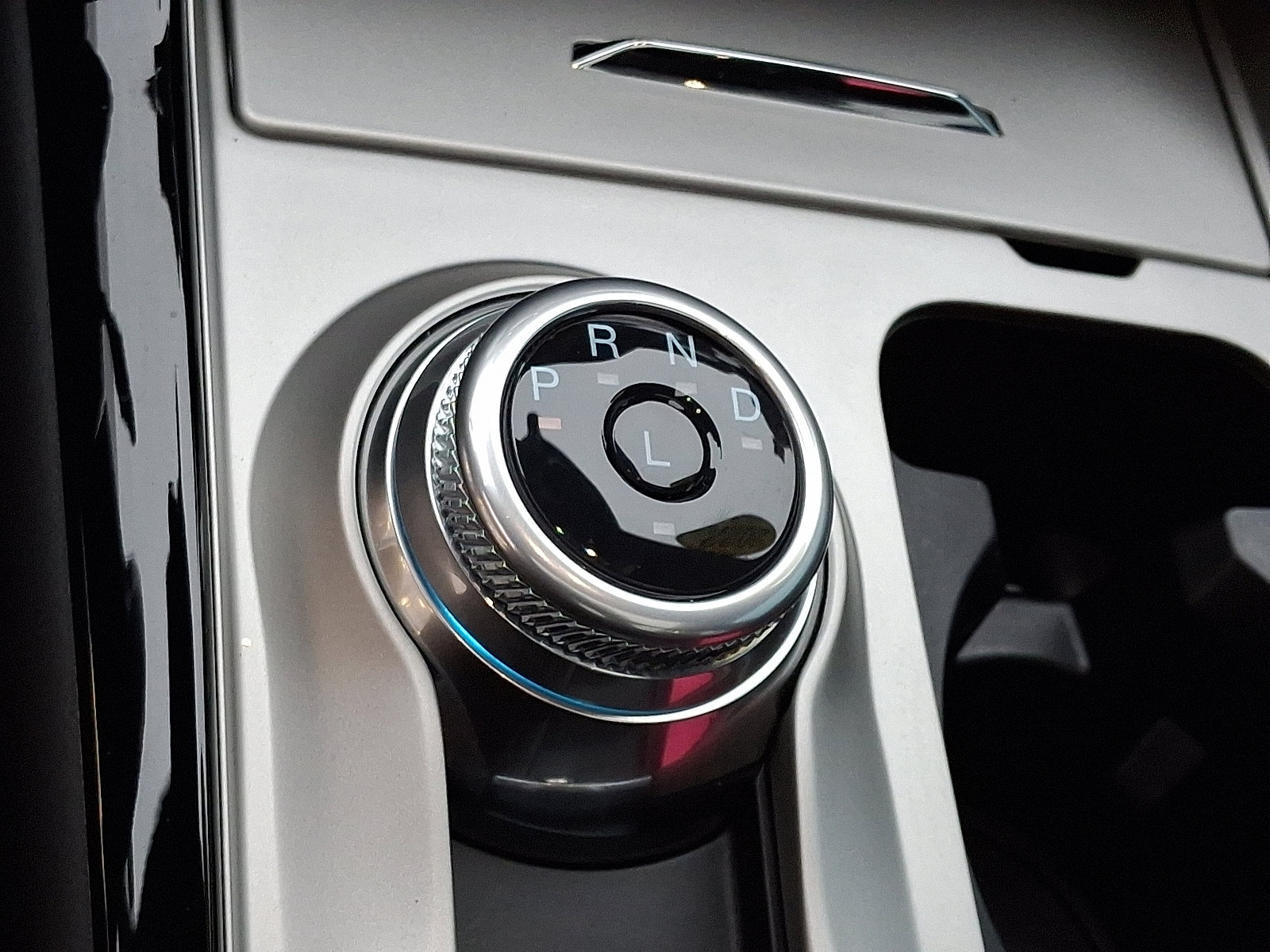 Certified 2022 Ford Explorer ST-Line w/ Class IV Trailer Tow Package image 19