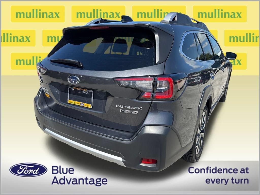 Used 2023 Subaru Outback Touring AWD/4WD image 4