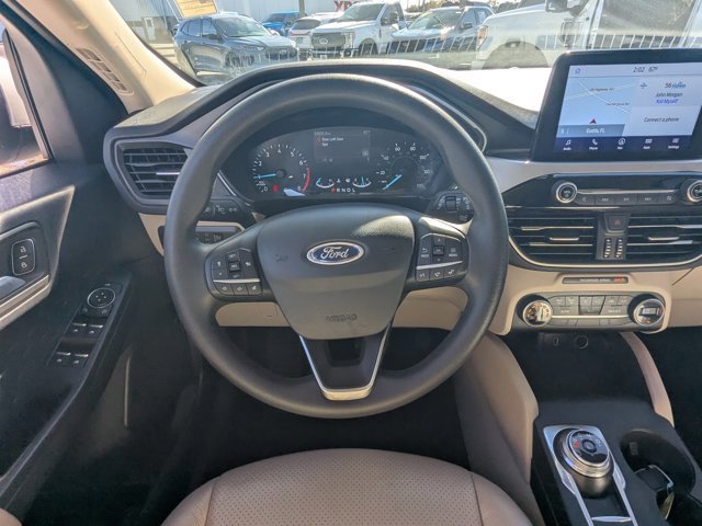 Certified 2020 Ford Escape SE image 17