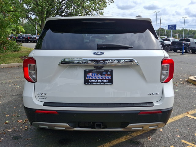 Certified 2023 Ford Explorer XLT w/ Equipment Group 202A AWD/4WD image 9