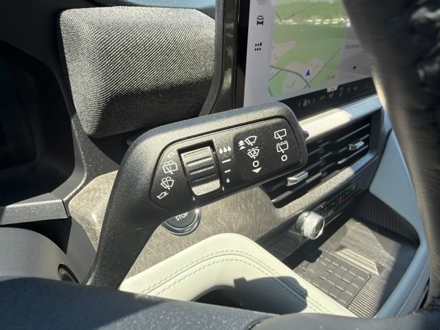 Certified 2025 Ford Explorer Platinum w/ Ultimate Package AWD/4WD image 16