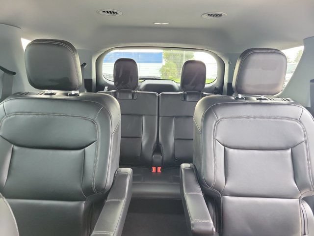 Certified 2023 Ford Explorer XLT w/ Equipment Group 202A RWD image 18