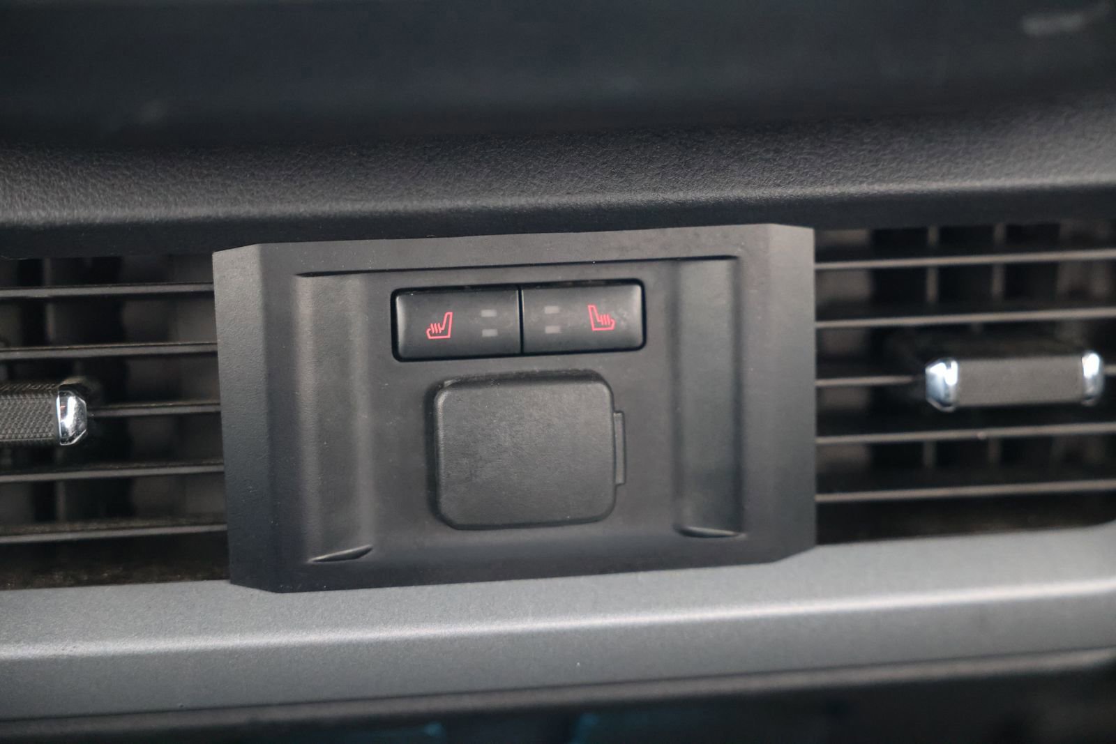 Certified 2023 Ford F150 Lariat w/ Equipment Group 502A High image 29