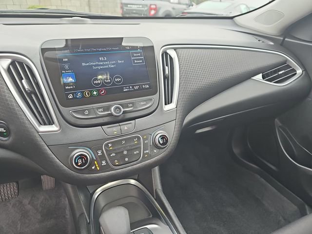 Used 2025 Chevrolet Malibu LT FWD image 22