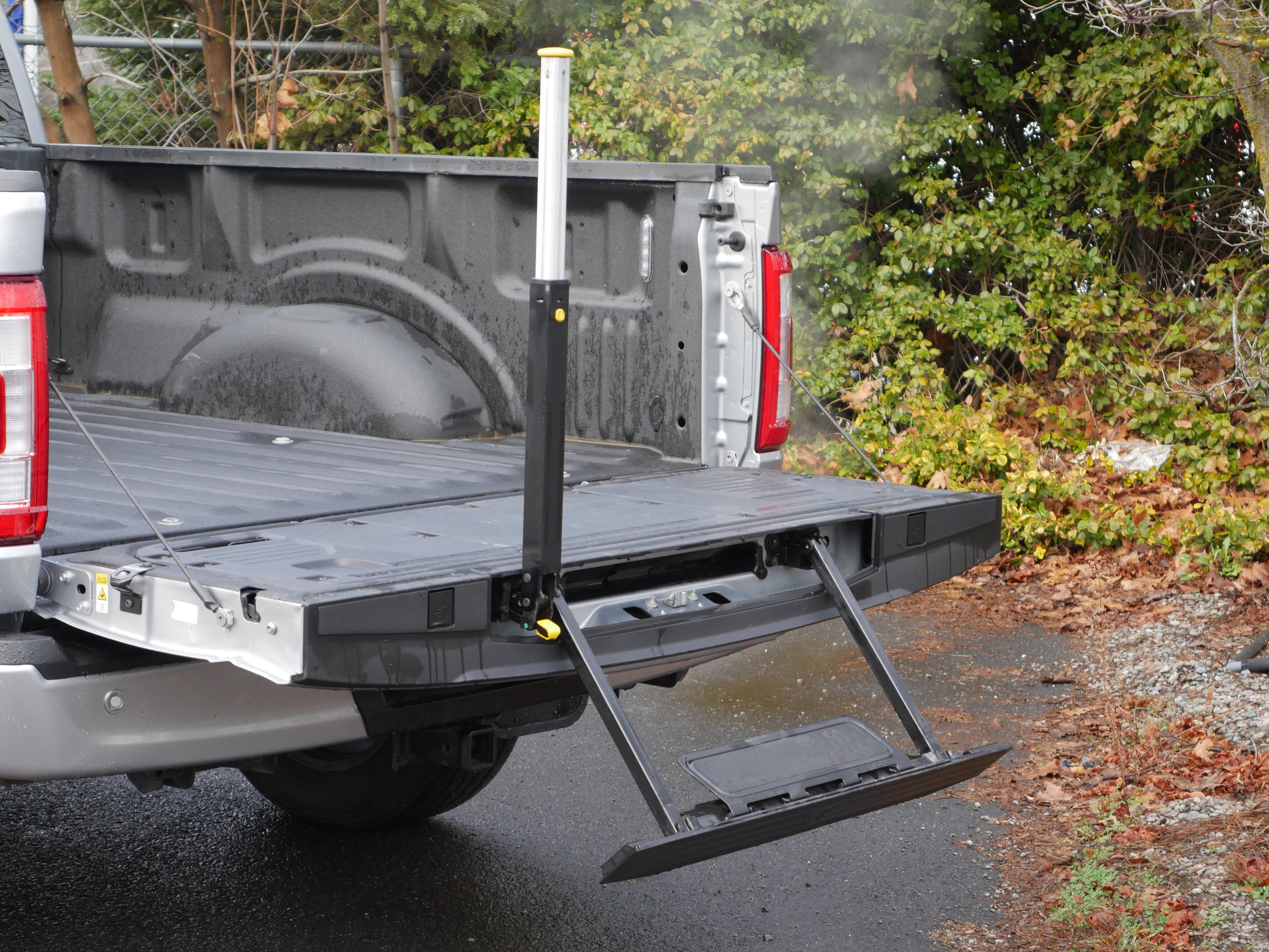 Certified 2023 Ford F150 Lariat w/ Equipment Group 502A High image 24