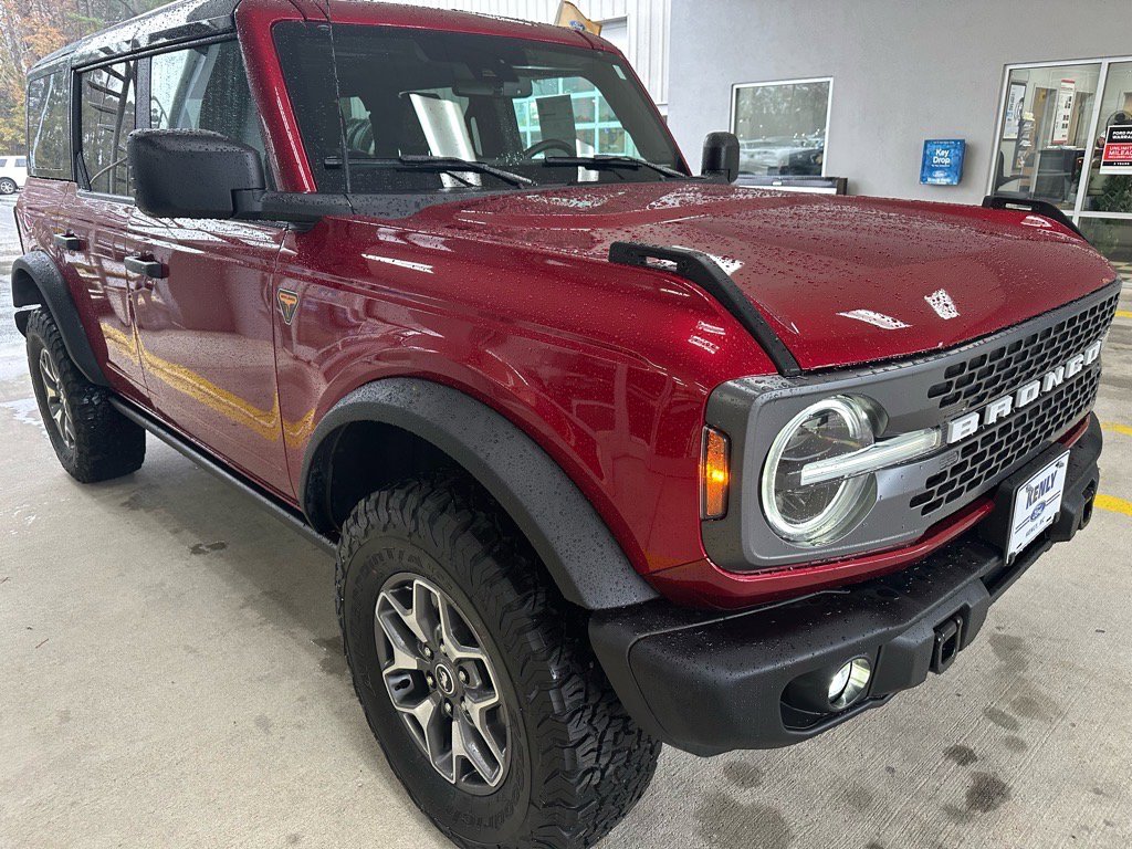Certified 2025 Ford Bronco Badlands image 9
