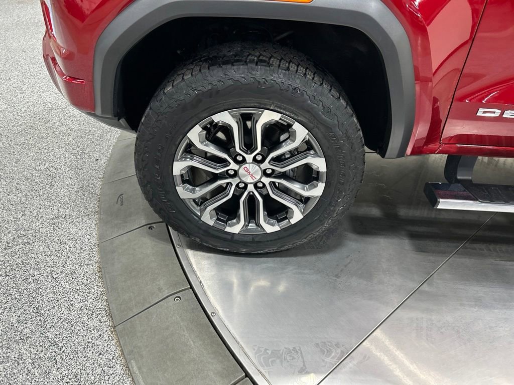 Used 2024 GMC Canyon Denali AWD/4WD image 36