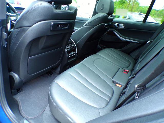 Used 2019 BMW X5 xDrive40i w/ Convenience Package AWD/4WD image 19
