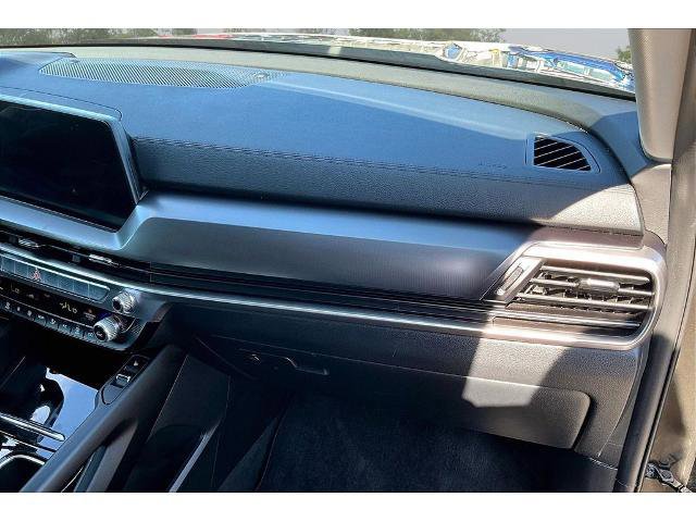 Used 2025 Kia Telluride S image 23