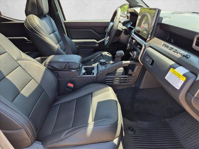 Used 2026 Toyota Tacoma TRD Off-Road w/ TRD Off Road Upgrade Package AWD/4WD image 21