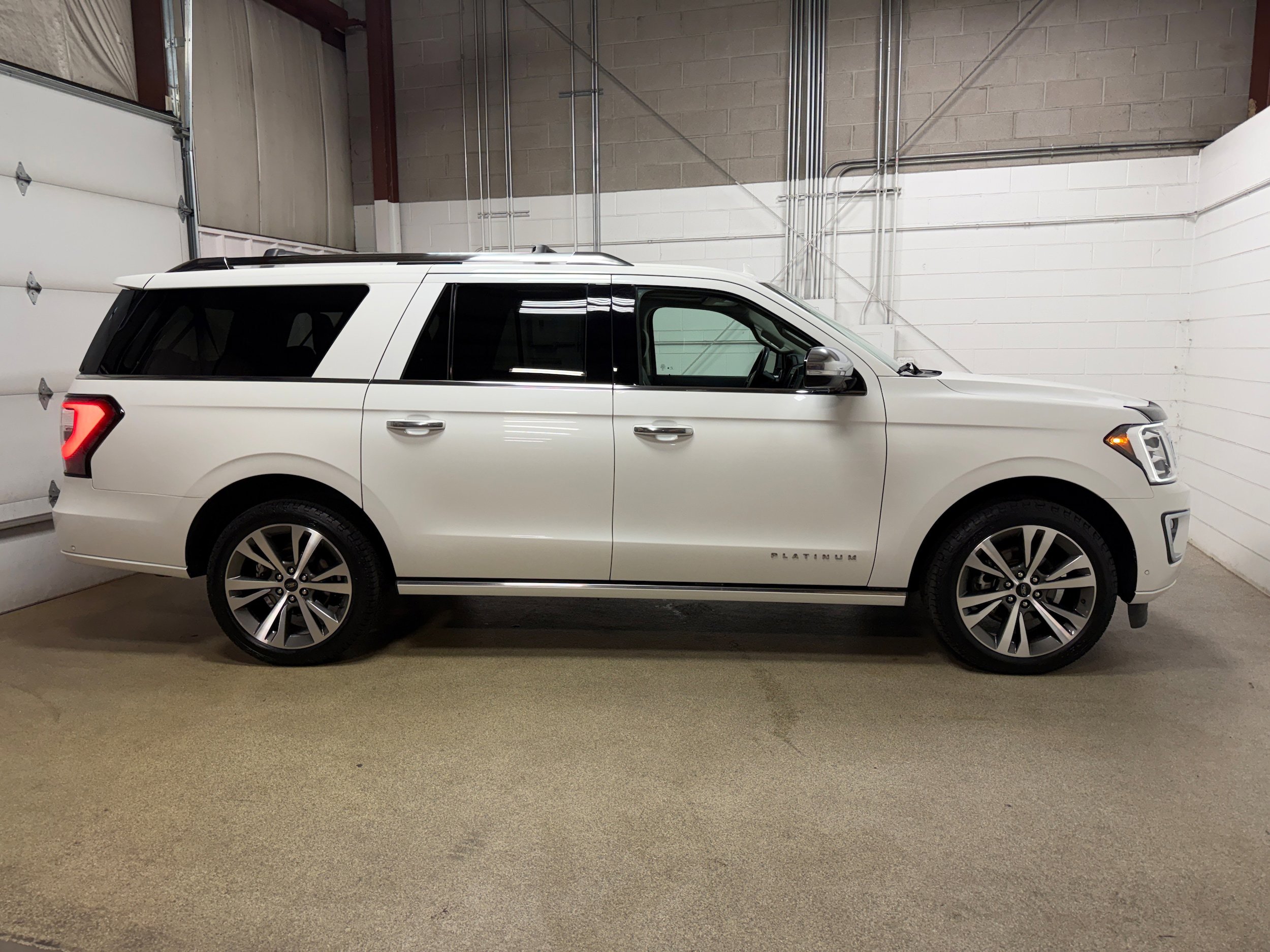 Certified 2021 Ford Expedition Max Platinum AWD/4WD image 6