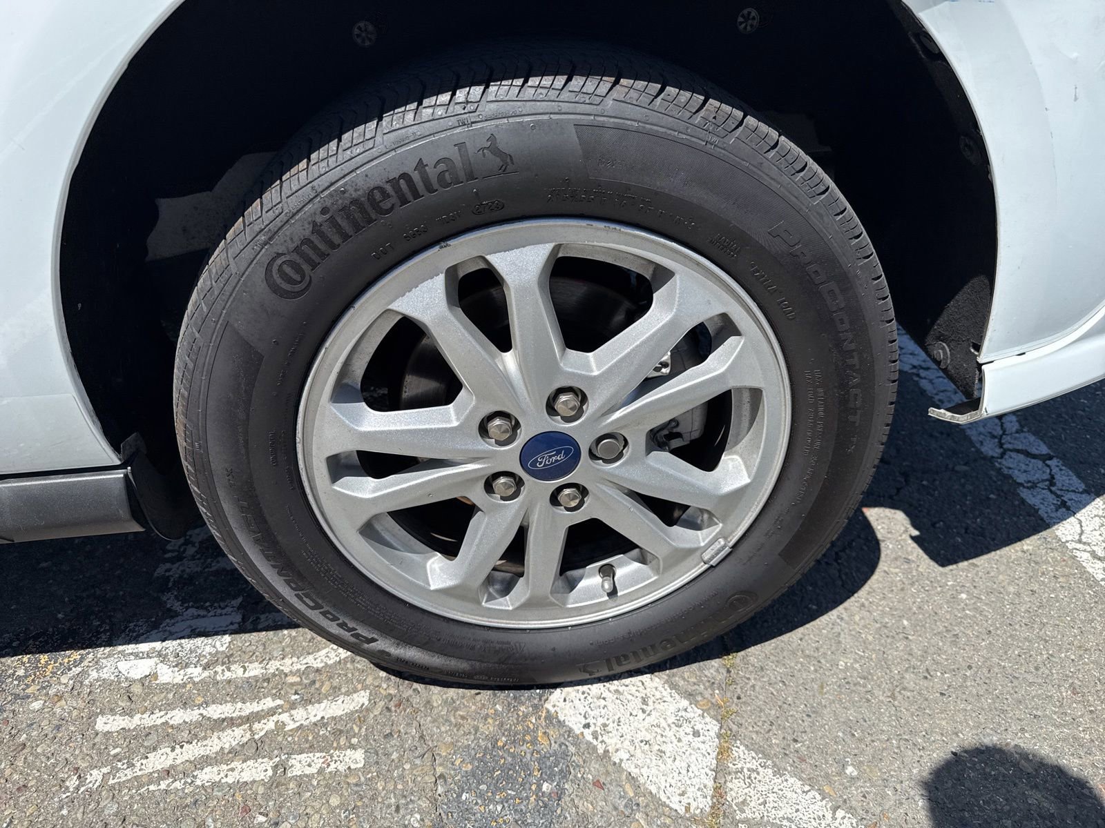Certified 2023 Ford Transit Connect XLT FWD image 18