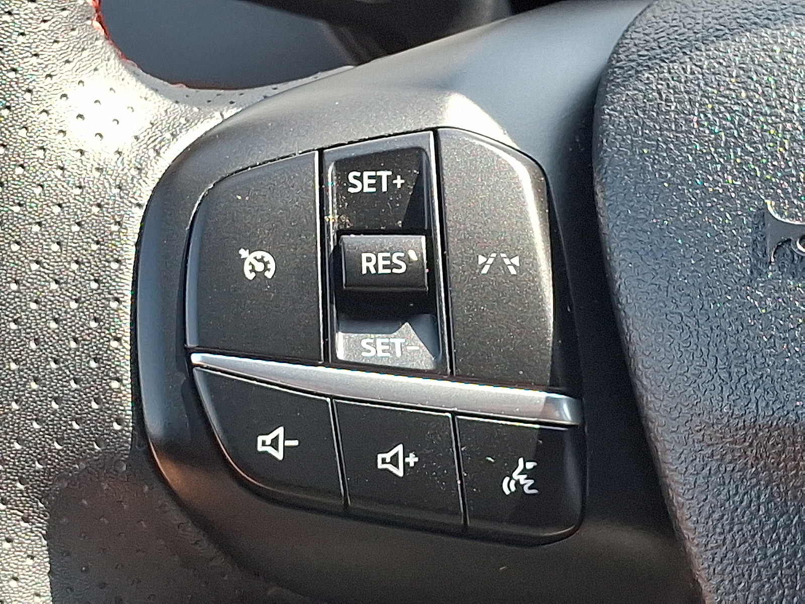 Certified 2024 Ford Escape ST-Line AWD/4WD image 20