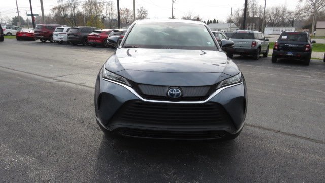 Used 2022 Toyota Venza LE image 8