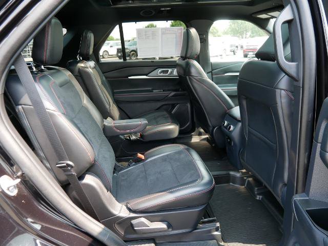 Certified 2025 Ford Explorer ST AWD/4WD image 14
