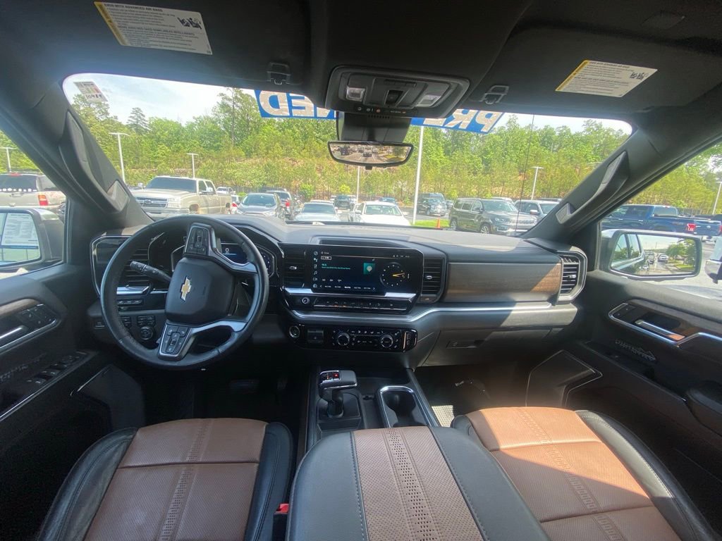 Used 2023 Chevrolet Silverado 1500 High Country w/ Technology Package AWD/4WD image 26