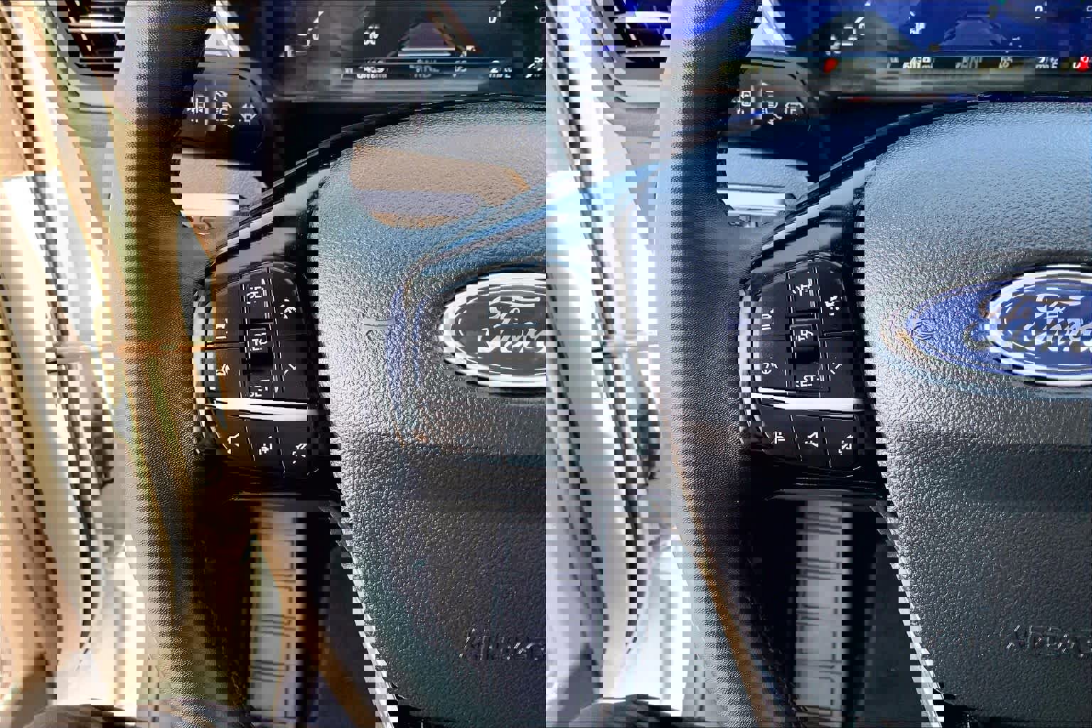 Certified 2022 Ford Escape SEL w/ Technology Package image 20