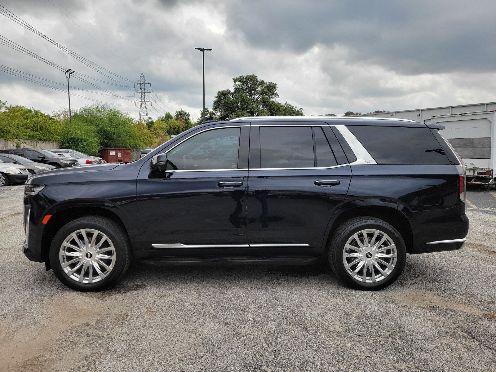 Used 2022 Cadillac Escalade Premium Luxury image 7