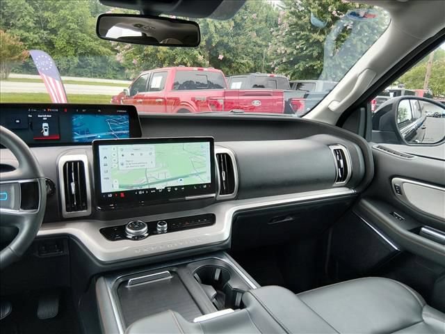 Certified 2025 Ford Expedition Max Active RWD image 12