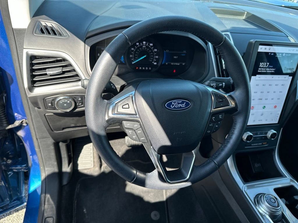 Certified 2024 Ford Edge SEL w/ Convenience Package AWD/4WD image 16