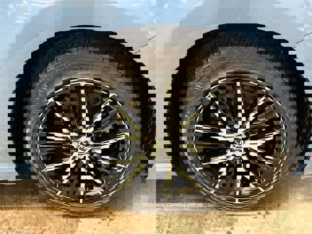 Used 2023 Toyota Camry SE image 5