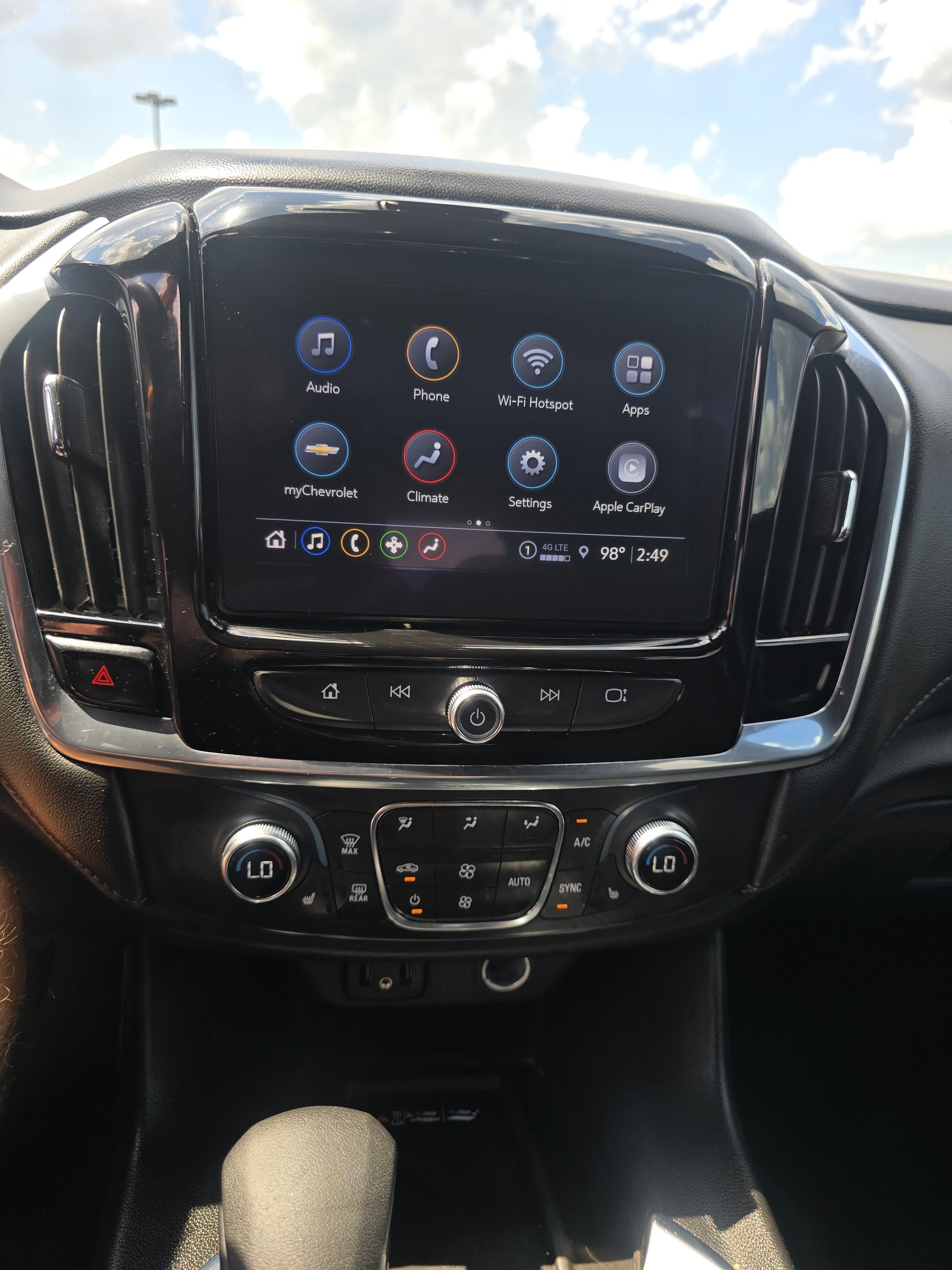 Used 2023 Chevrolet Traverse LT FWD image 14