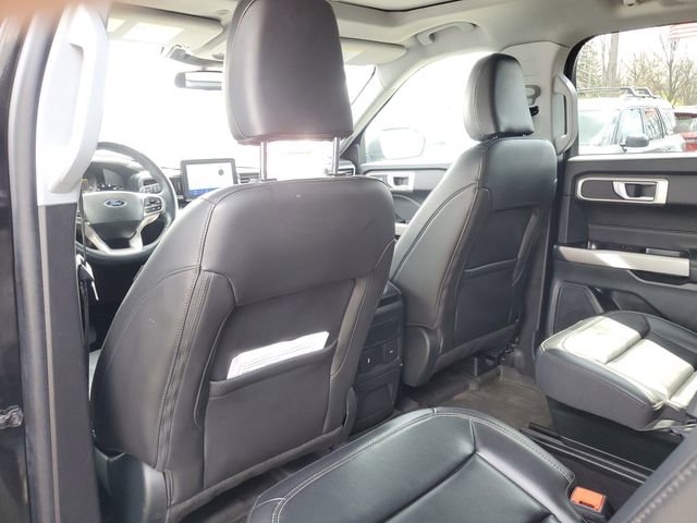 Certified 2023 Ford Explorer XLT w/ Equipment Group 202A image 28
