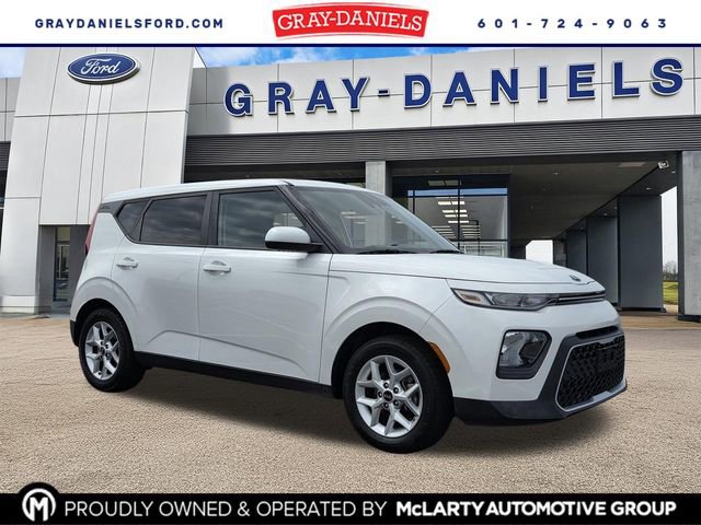 Used 2021 Kia Soul S FWD image 1