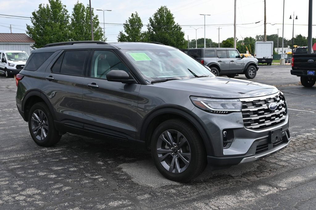 Certified 2026 Ford Explorer Active w/ Active Comfort Package AWD/4WD image 7