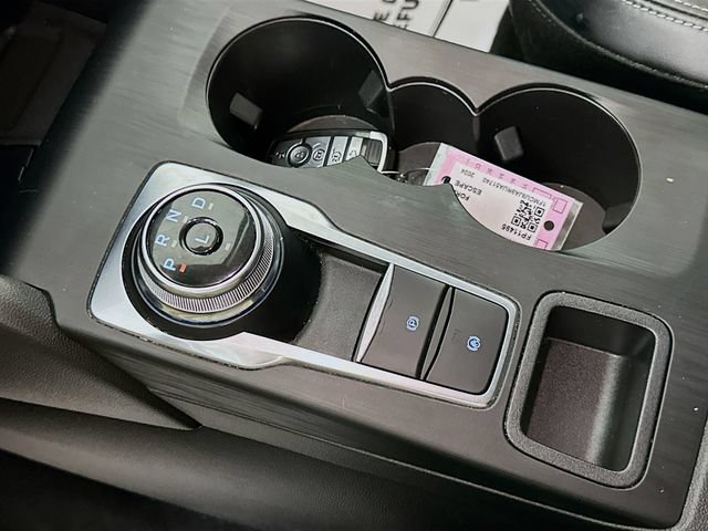 Certified 2024 Ford Escape Platinum AWD/4WD image 23