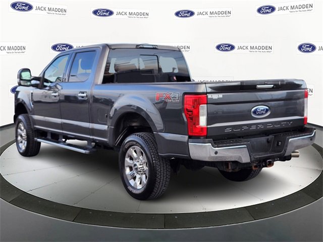 Certified 2019 Ford F250 Lariat w/ Chrome Package image 3