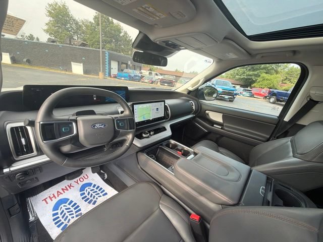 Certified 2025 Ford Expedition Active AWD/4WD image 25