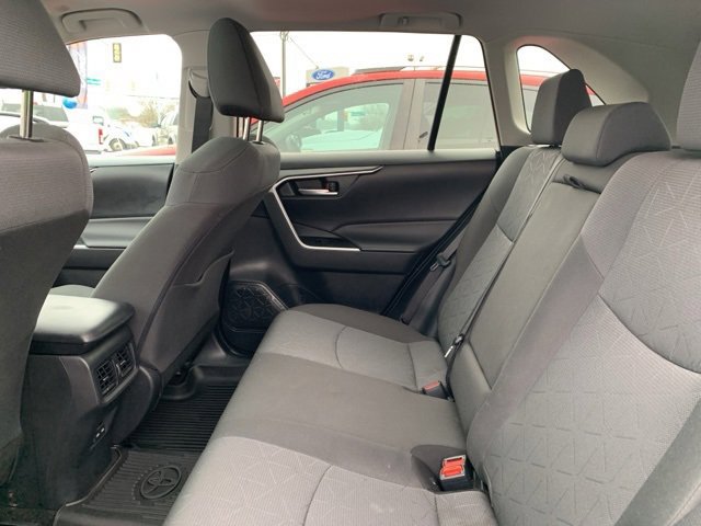 Used 2024 Toyota RAV4 XLE w/ Convenience Package image 12