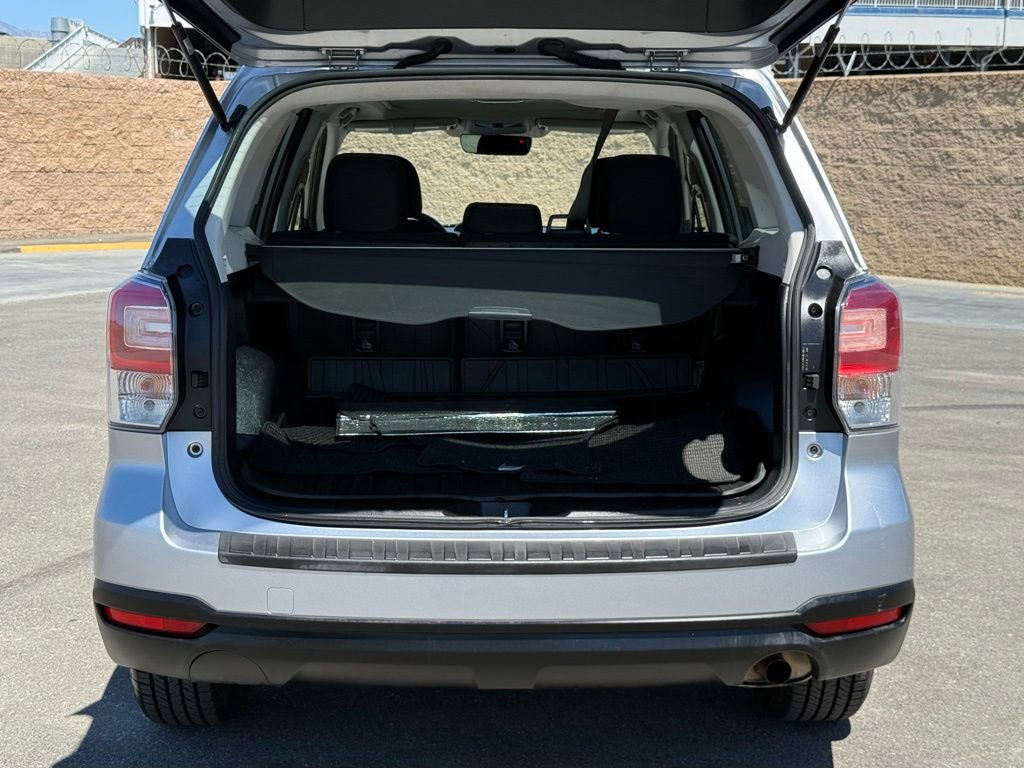 Used 2017 Subaru Forester 2.5i Premium w/ Popular Package #2A AWD/4WD image 16